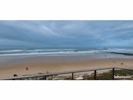 a louer bel appartement 2 ch avec double séjour et très grande terrasse