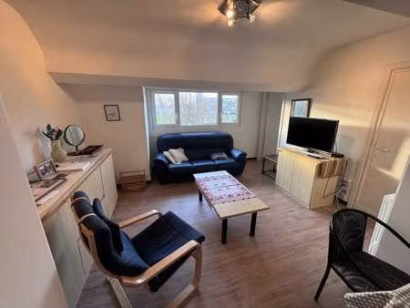 instapklaar appartement met twee slaapkamers en afgewerkt...