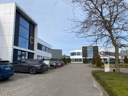 bureau avec entrepôt à louer à dilbeek