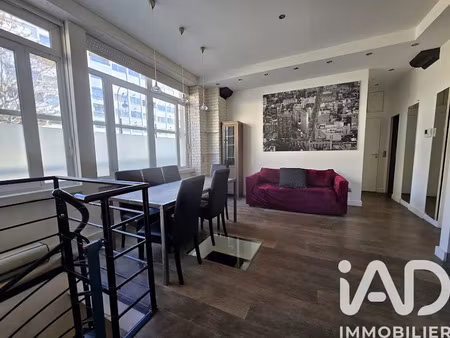 location meublée appartement 3 pièces 62 m² à suresnes (92150)  1 700 €