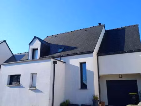 location maison à pleucadeuc (56140) : à louer / 95m² pleucadeuc