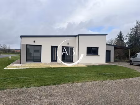 location maison 3 pièces 78 m² à bagnoles de l'orne normandie (61140)  830 €