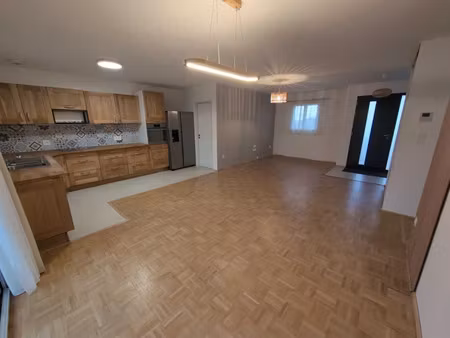 location maison 5 pièces 121 m² à vendome (41100)  1 115 €