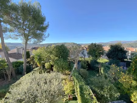 location meublée maison 3 pièces 70.08 m² à villeneuve-loubet (06270)  2 085 €