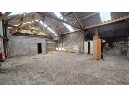 location locaux professionnels 300 m² à saumur (49400)  500 €