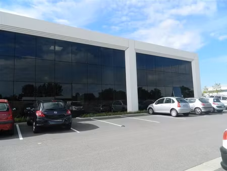 location locaux professionnels 123 m² à labège (31670)  1 732 €