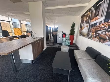 location locaux professionnels 196 m² à labège (31670)  2 653 €