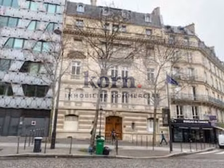 location locaux professionnels 40 m² à paris 8ème (75008)  33 360 €