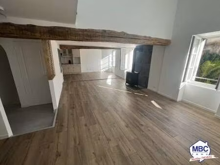 location appartement 4 pièces à la chapelle-saint-florent (49410) : à louer 4 pièces / 139