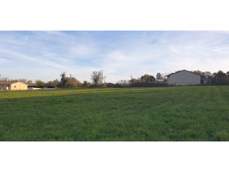proche du bourg de chancelade - terrain 1490m2