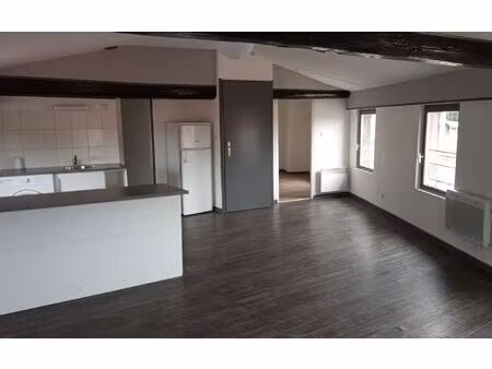 location appartement  m² t-3 à bar-le-duc  445 €
