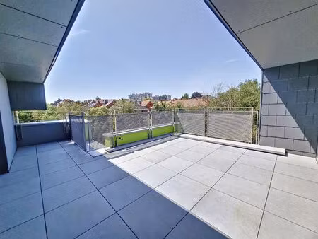 appartement à louer avec garage et terrasse   braine-l'alleud (vbd90612)