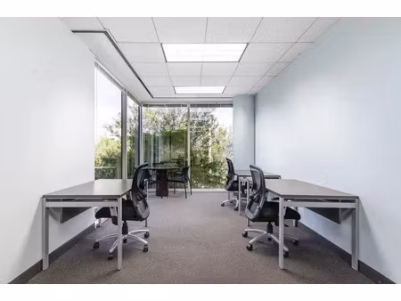 bureau privé à louer pour 3 personnes à grenoble  fontaine