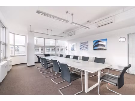 location meublée locaux professionnels 45 m² à fontaine (38600)  1 797 €