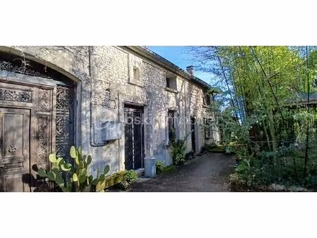 demeure de 379 m² à barbezieux-saint-hilaire