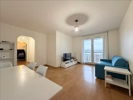 appartement - 4ème étage - 60 m2 - 4 pièces - meublé