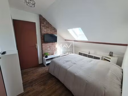 lens - belle chambre avec salle de douche et wc prives