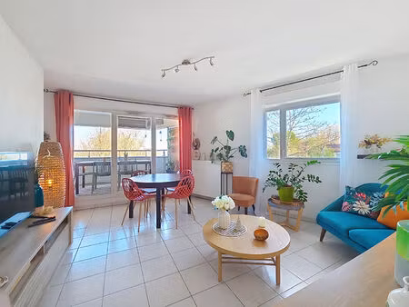 péchabou - appartement t3 57 m²  terrasse  vue dégagée  parking  résidence récente