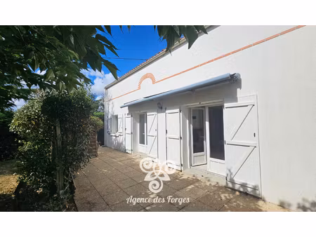 maison vallet / 90 m2 / 3 chambres / 695m² de terrain