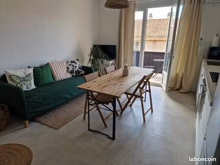 appartement t2 dernier étage - terrasse sud - parking collectif - local vélo