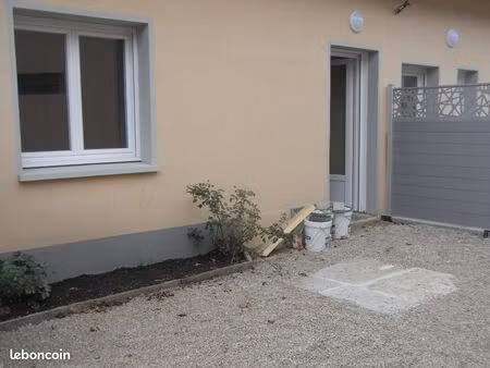 appartement type f4 en duplex - 18 route de mervans saint germain du bois