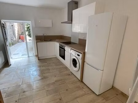 maison de rue t3 51 m2 très propre