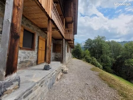 t2 en rez-de-jardin de chalet