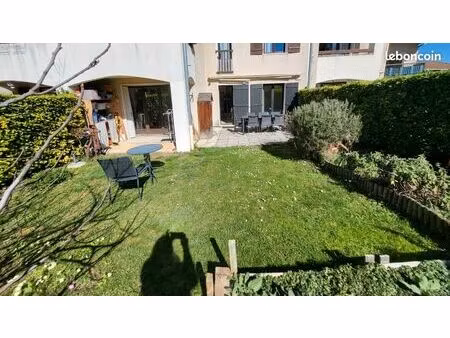 appartement t4 en rez de jardin avec grand garage à seyssins mairie