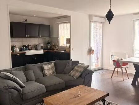 location t3 résidence bord des eaux