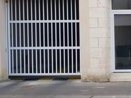 parking/box 9 m² bordeaux