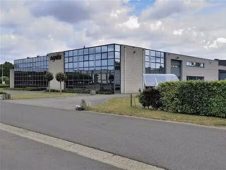 bien d'investissement constitué de bureaux et entrepot