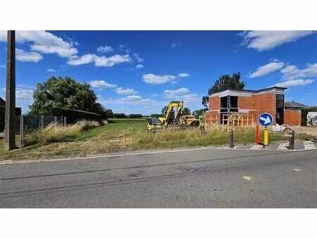 superbe projet accepté sur terrain de 16 ares 79 ca