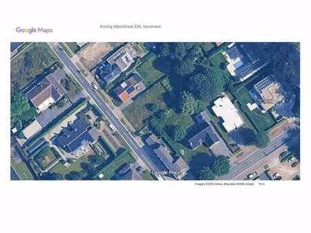 terrain unique à vendre dans le centre de varsenare