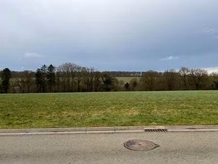 magnifique terrain à bâtir de 12a. 43ca. sis au calme