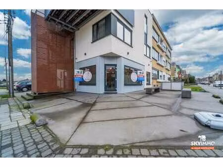 glacerie - 60m2 - alleur - idealement situer