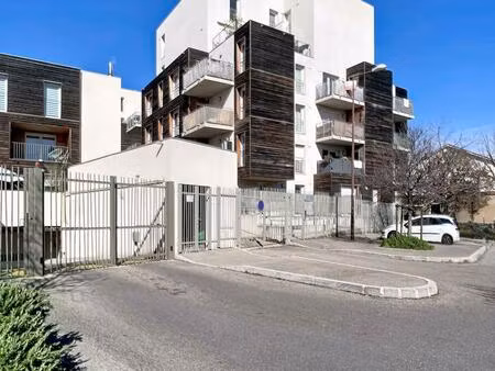 vente appartement 3 pièces 71 m² avignon (84000)