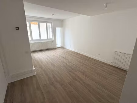 appartement t3 en plein coeur du bouchon troyen – 80 m²