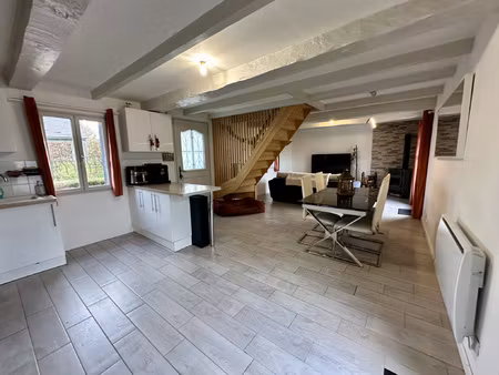 à vendre sur la commune d'envermeu  bourg dynamique avec tou