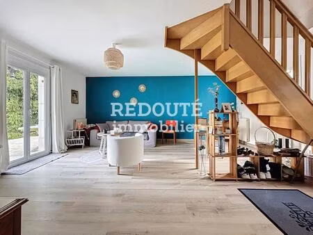 plain-pied de 5 chambres avec jardin et sous-sol total