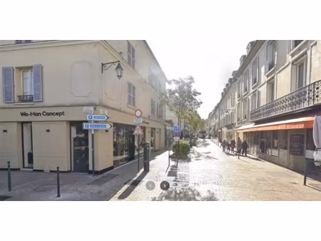 location commerce rueil malmaison 92500