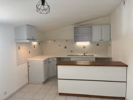 t2 + cour - lattes maurin 34970