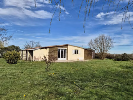maison de 64 m2 à rénover avec chalet de 18 m2 aménagé  gara
