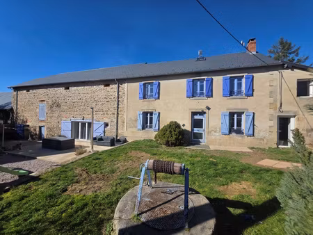 proche st gervais d'auvergne