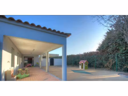 vente locaux professionnels 140 m² à arles (13200)  352 800 €