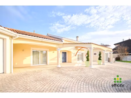 maison 5 pièces - 204 m²