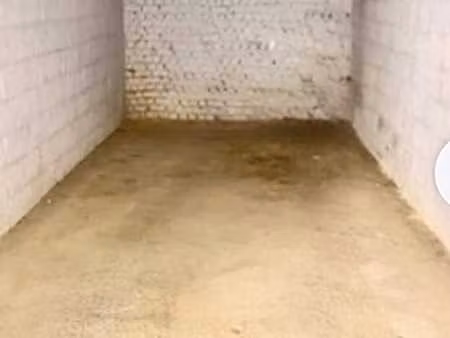 garage/box à louer quartier albert - forest