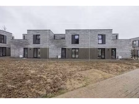 maison neuve 2 chambres avec terrasse à la louvière.