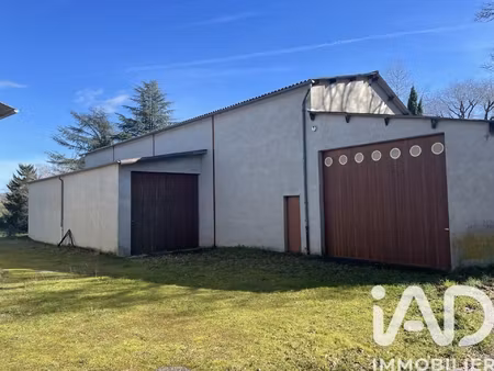 vente immeuble 826 m²