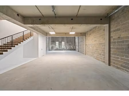 local d'activités a louer