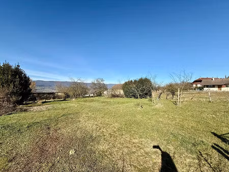 terrain boussy 690 m2